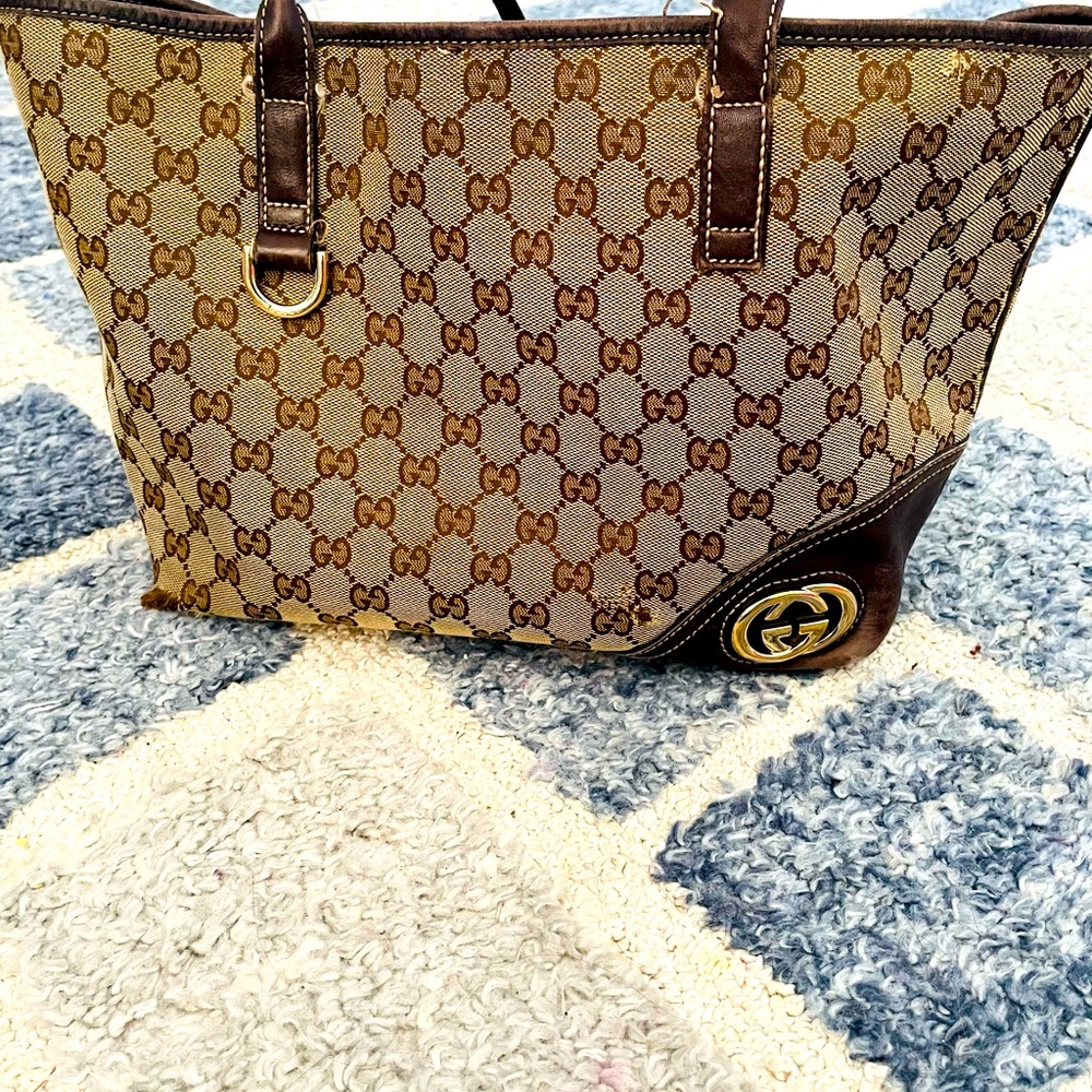 Gucci purse